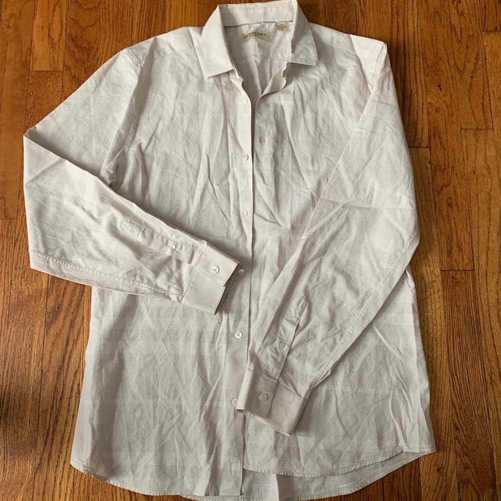 Men’s Burberry button down shirt